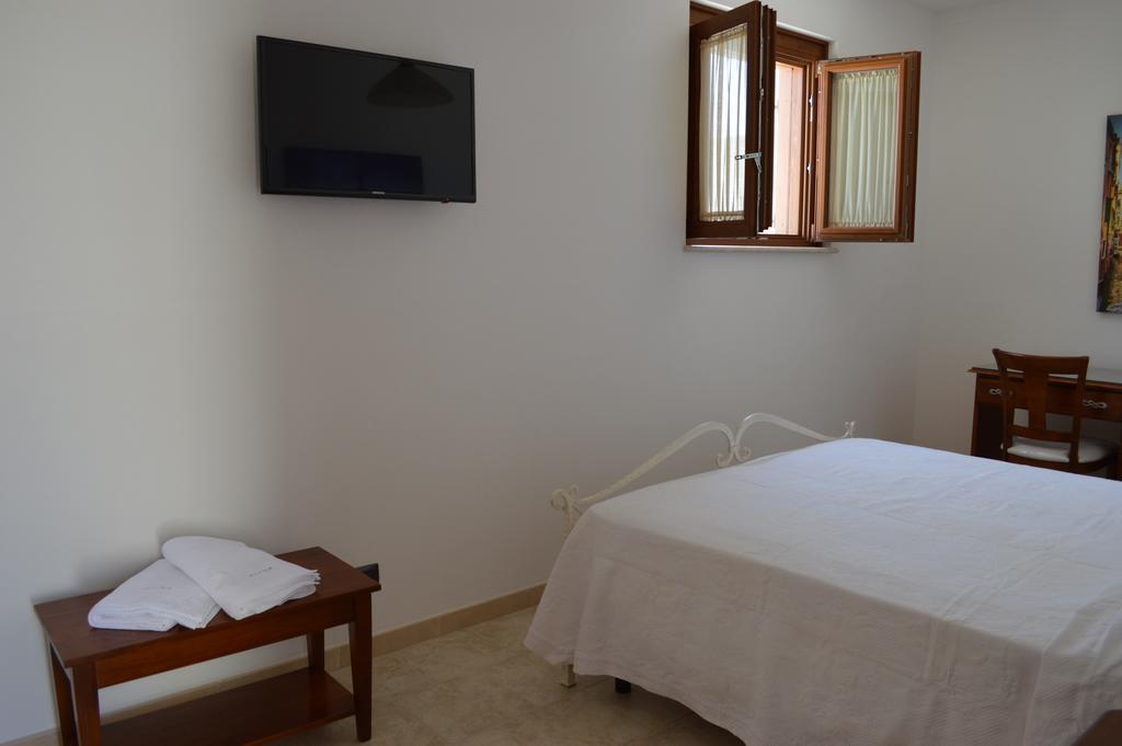 Le Terrazze Miramare B&B Torre Canne Quarto foto